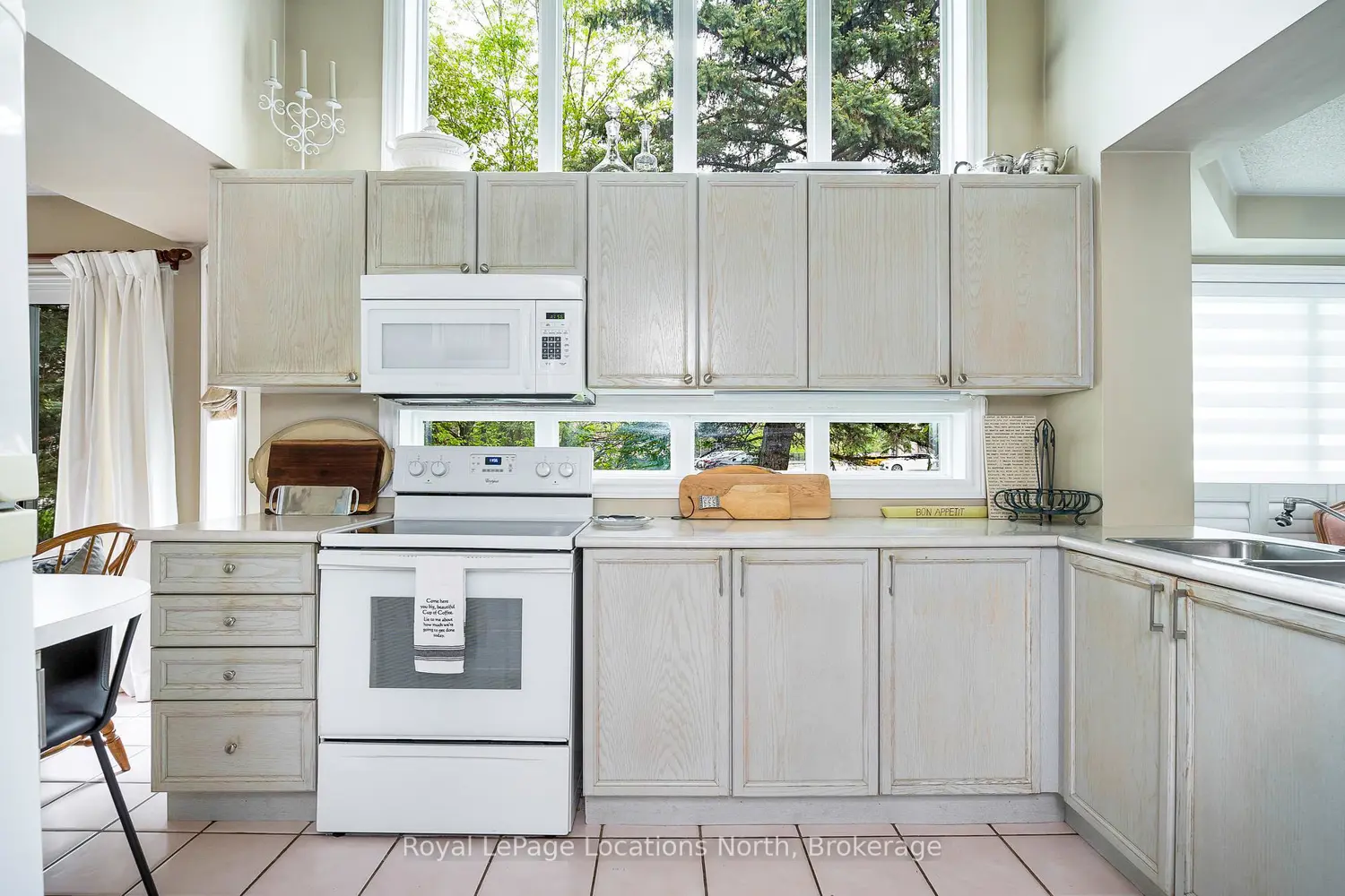 Additional image 4 of 166 Fairway Crescent