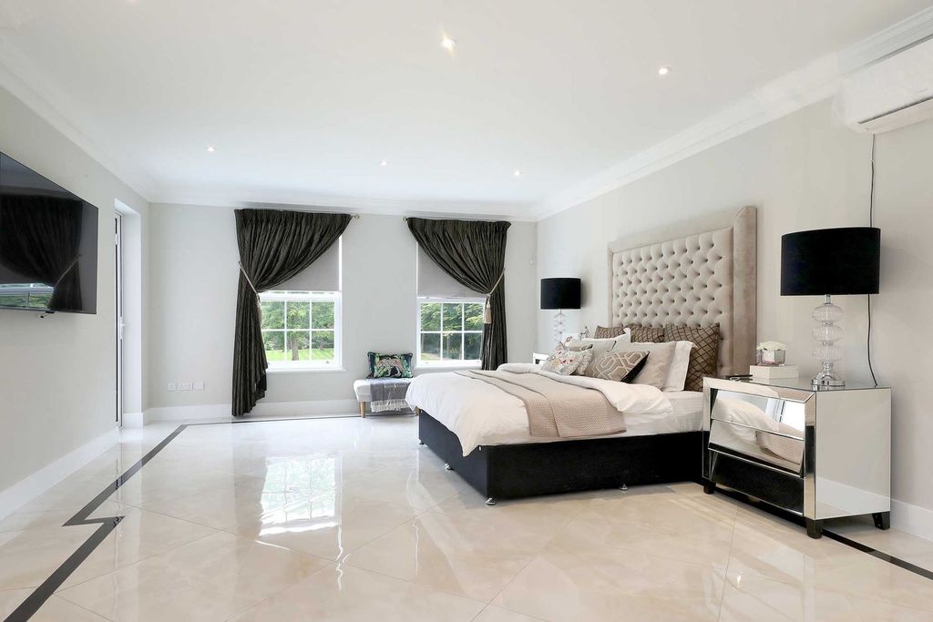 Additional image 21 of 9 bed detached house to rentSlade Oak Lane, Gerrards Cross SL9