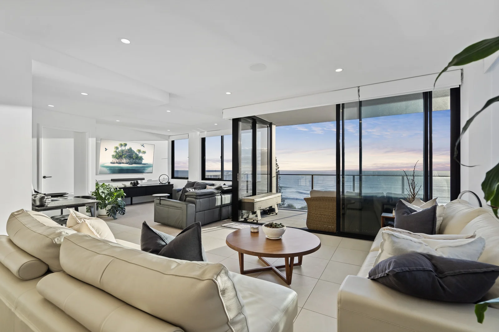 Additional image 4 of 504/3 Twenty Third Avenue, Palm Beach QLD 4221