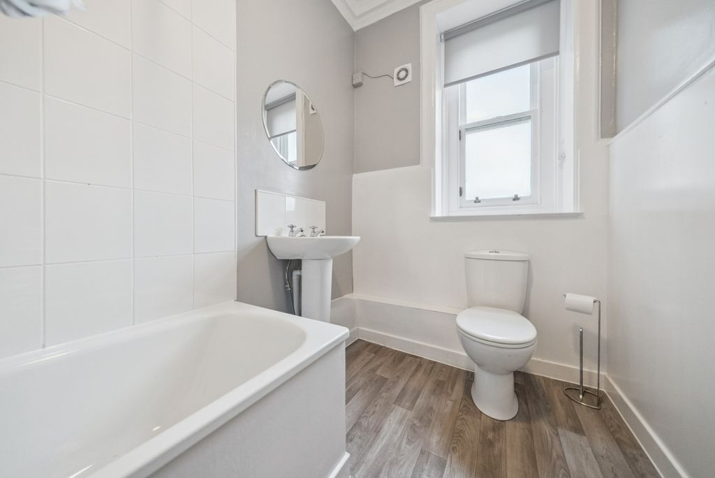 Additional image 16 of 4 bed flat to rentPort Street, Stirling, Stirling FK8