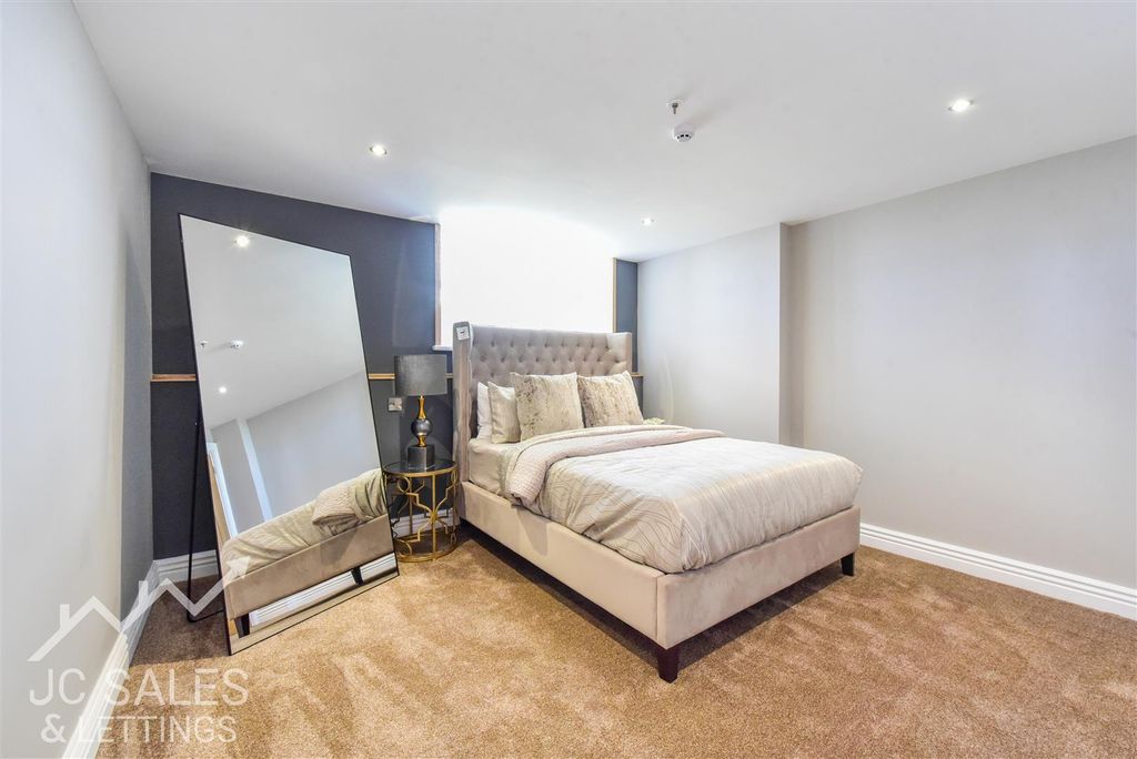 Additional image 11 of 2 bed flat to rentRiber Castle, Riber, Matlock DE4