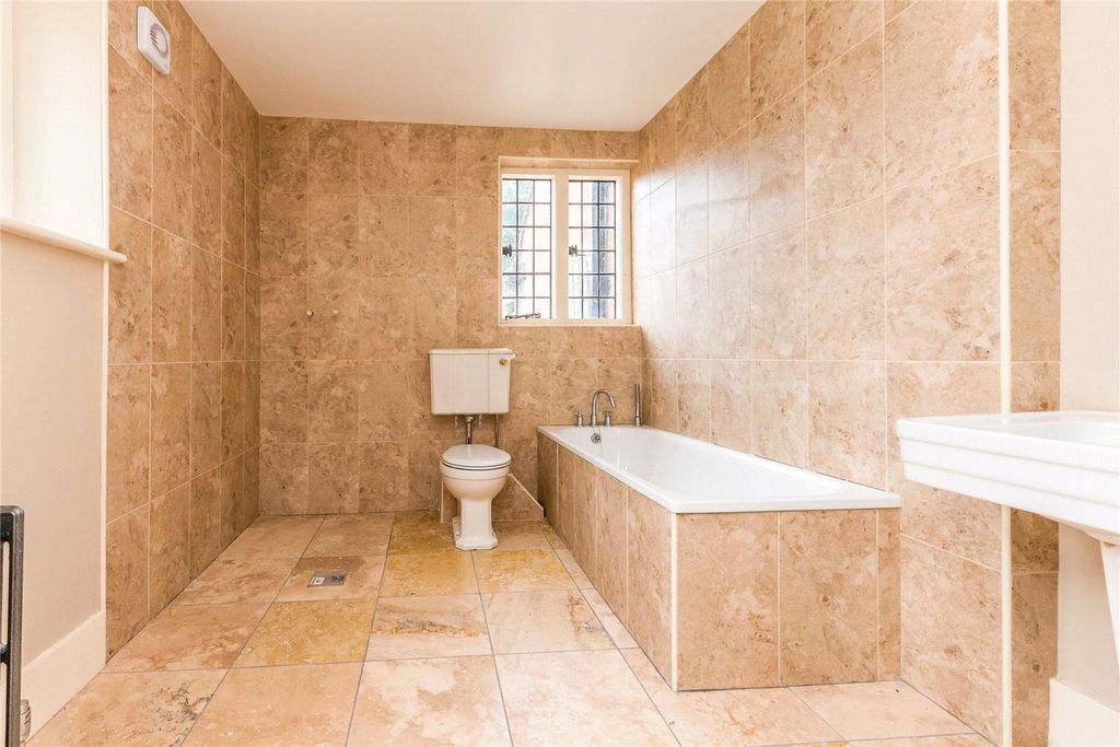 Additional image 34 of 11 bed detached house to rentGoring Heath, Reading RG8