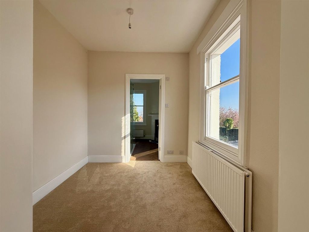 Additional image 13 of 5 bed detached house to rentSt. Andrews Road, Malvern WR14