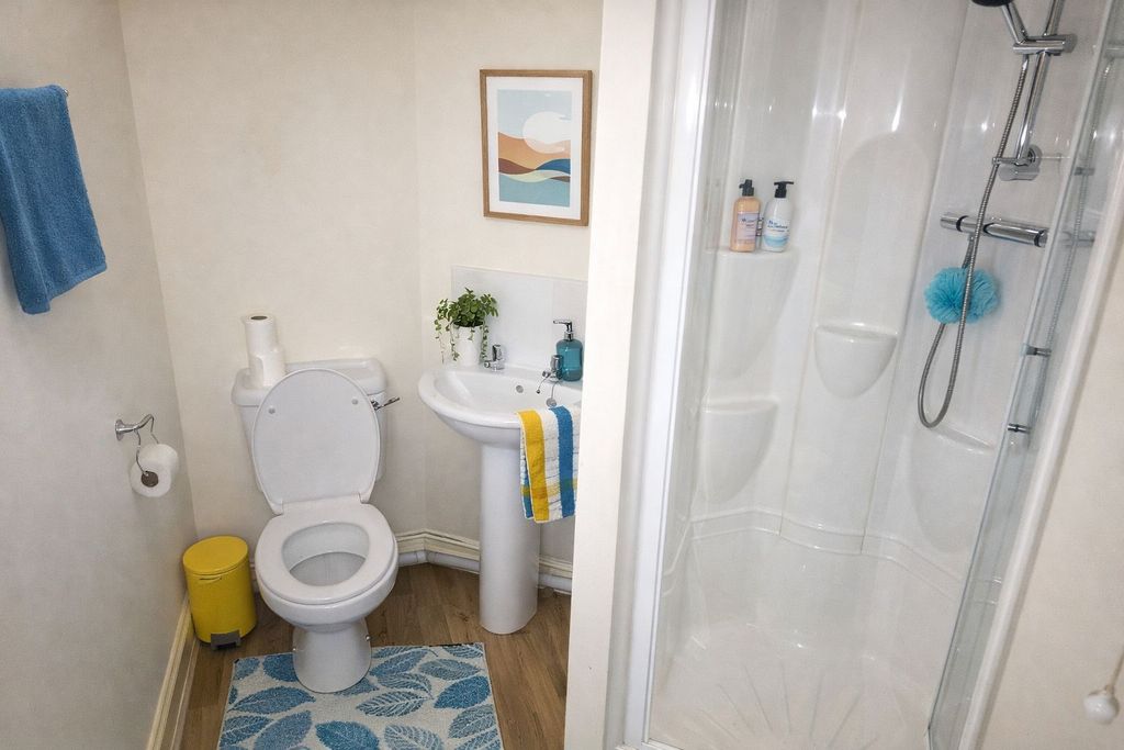 Additional image 5 of 3 bed shared accommodation to rentMount Street, Bridgwater TA6