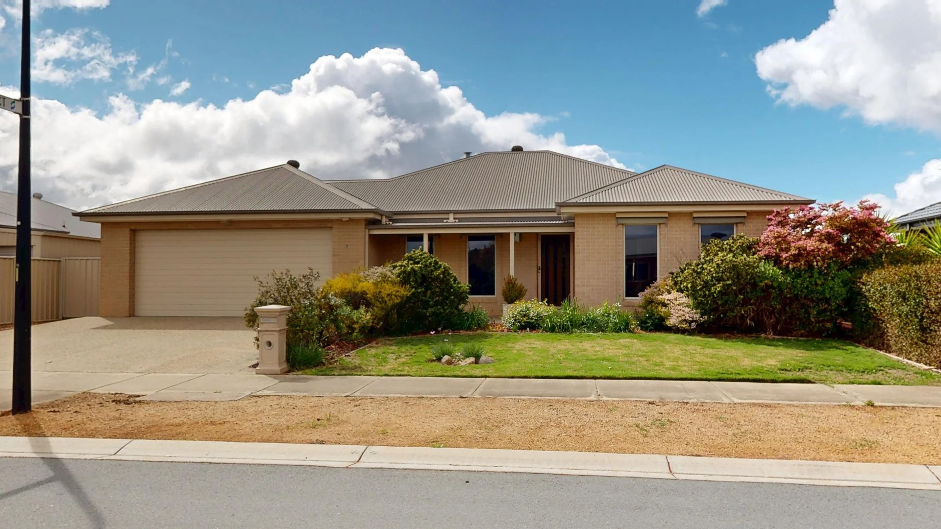 8 Mentone Street, Shepparton VIC 3630