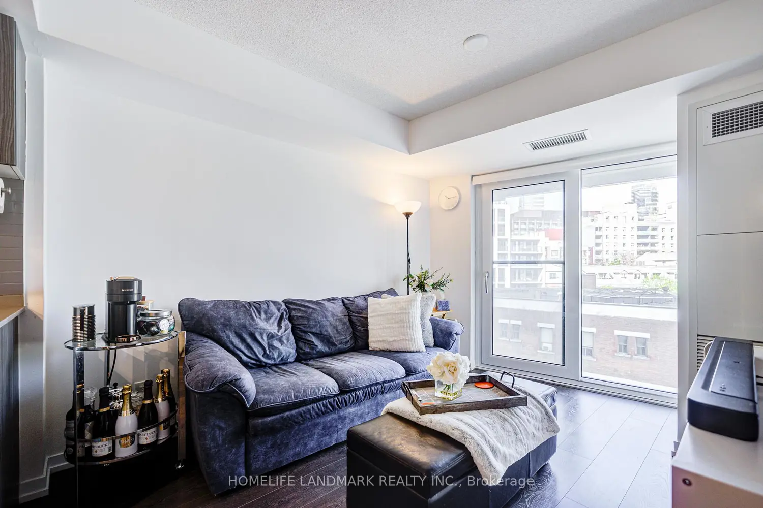 Additional image 20 of 219 Dundas Street 609