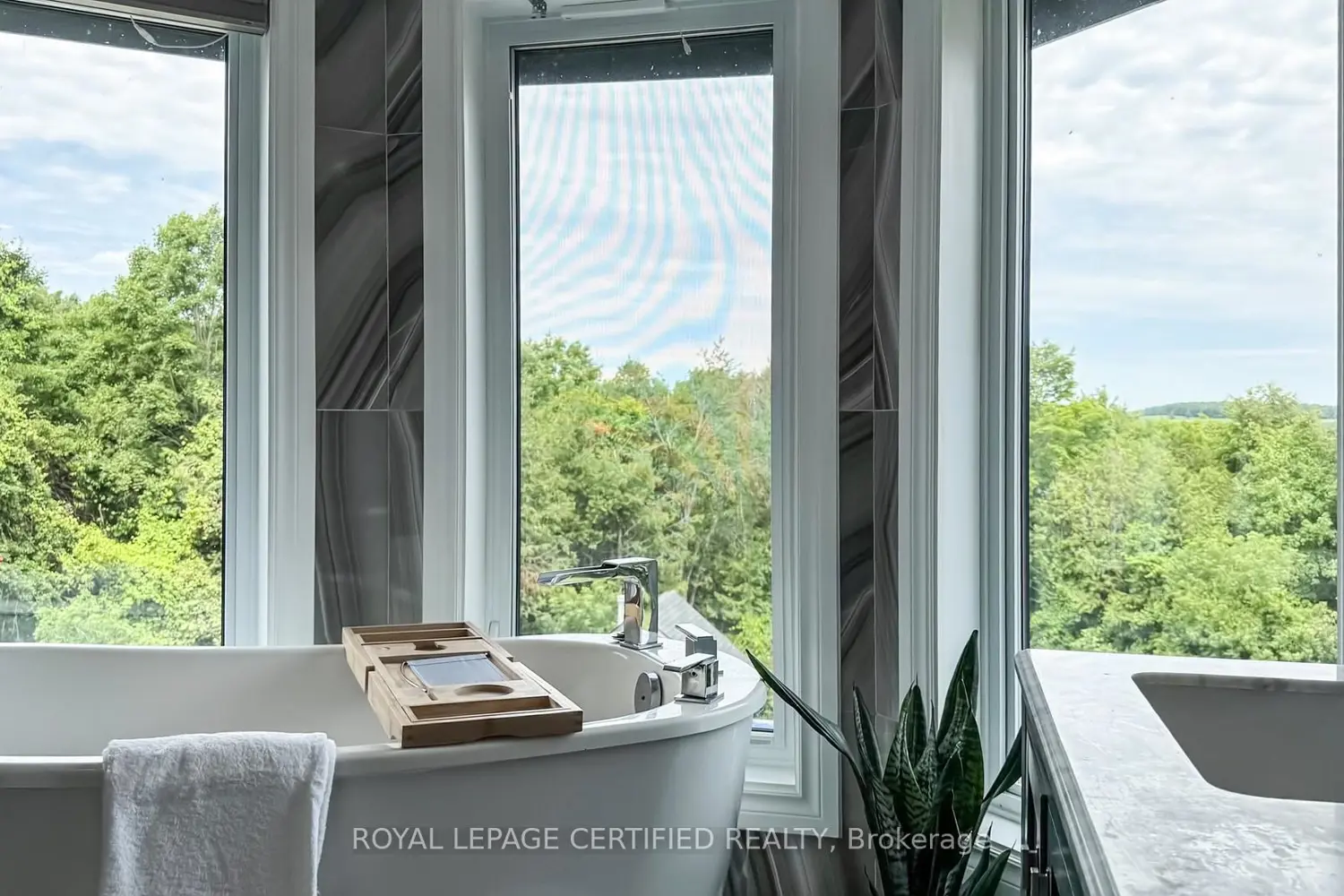 Additional image 12 of 9 Oldfield Court