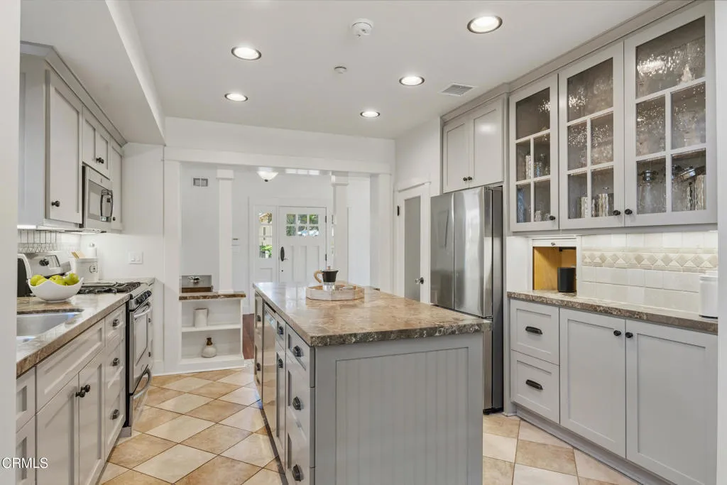 Additional image 92 of 347 N Grove Street, Sierra Madre, CA 91024