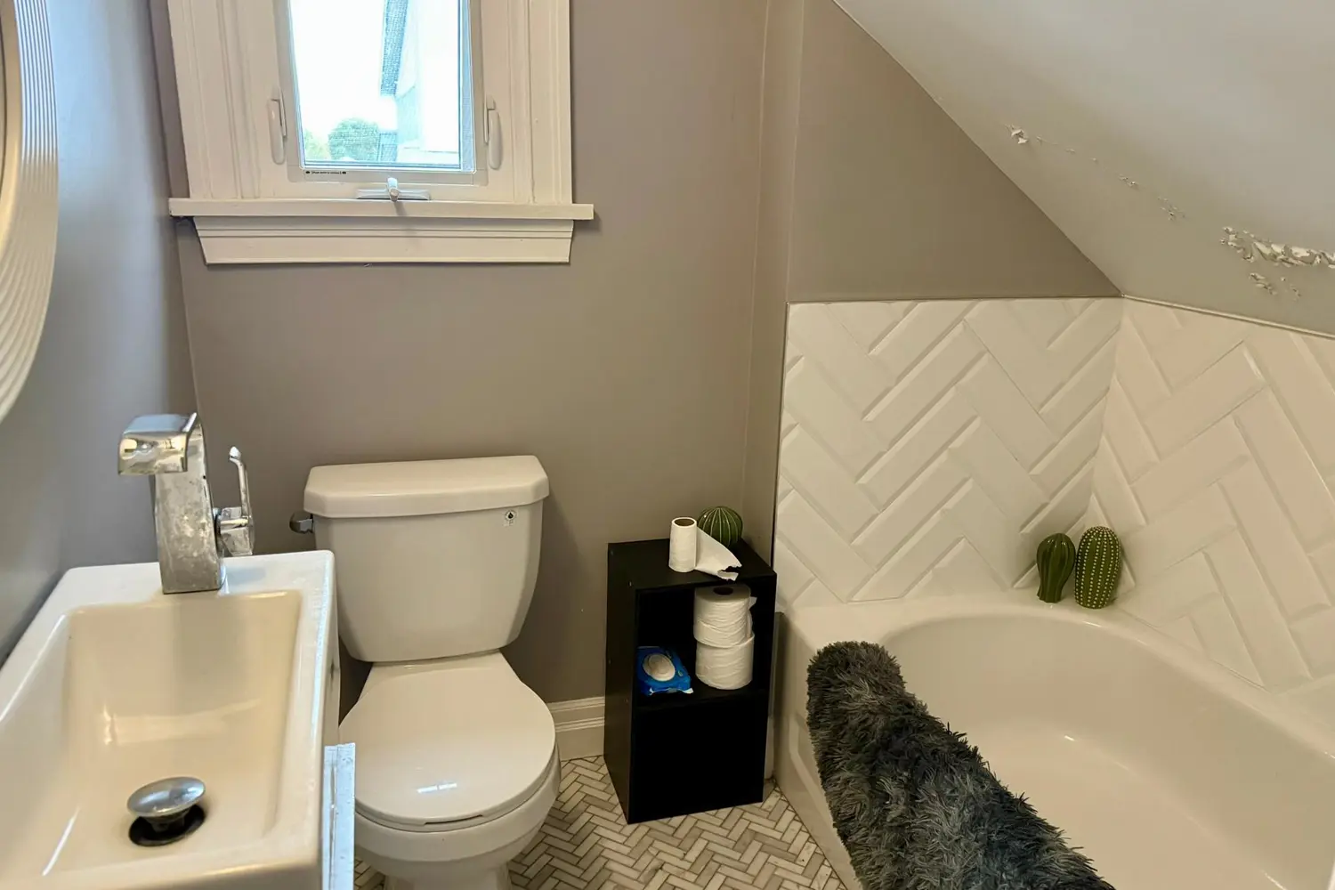 Additional image 10 of 582 9Th Street