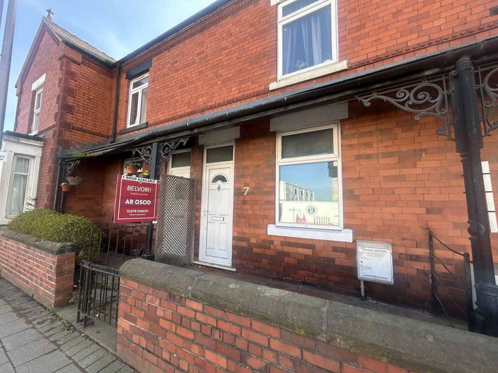 1 bed flat to rentMold Road, Wrexham LL11