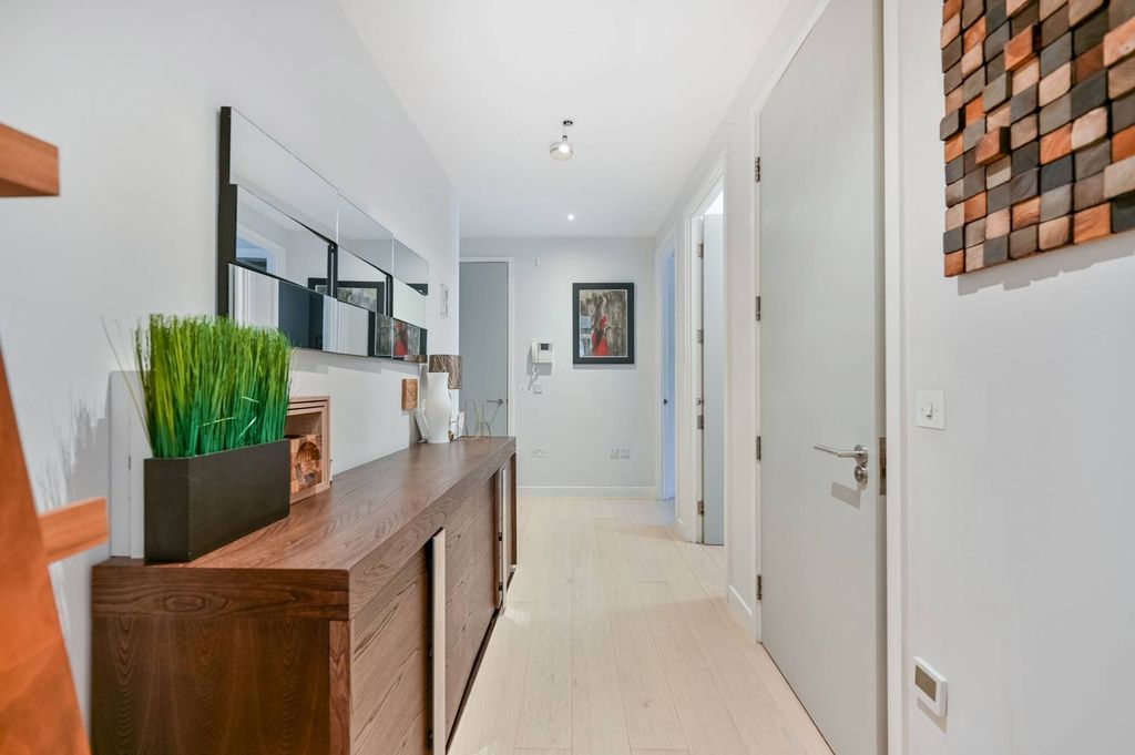Additional image 14 of 2 bed flat to rentMelliss Avenue, Kew, Richmond TW9