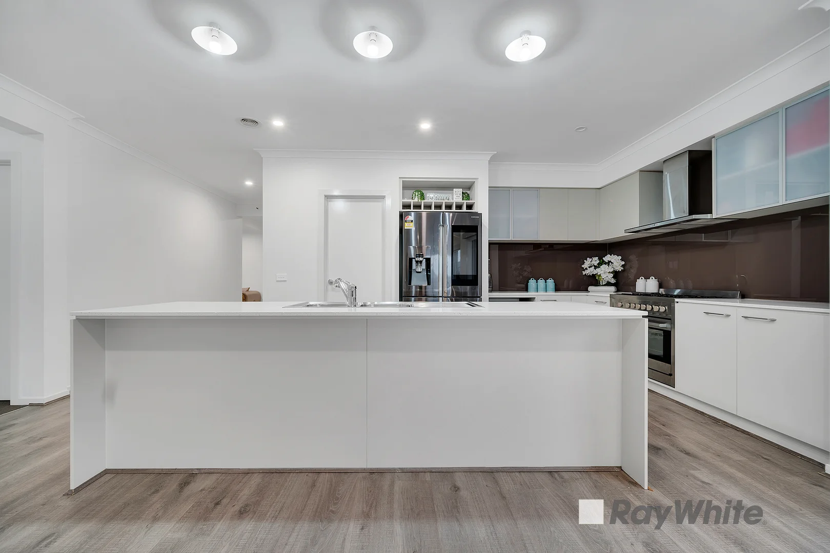 Additional image 3 of 91 Yeungroon Boulevard, Clyde North VIC 3978