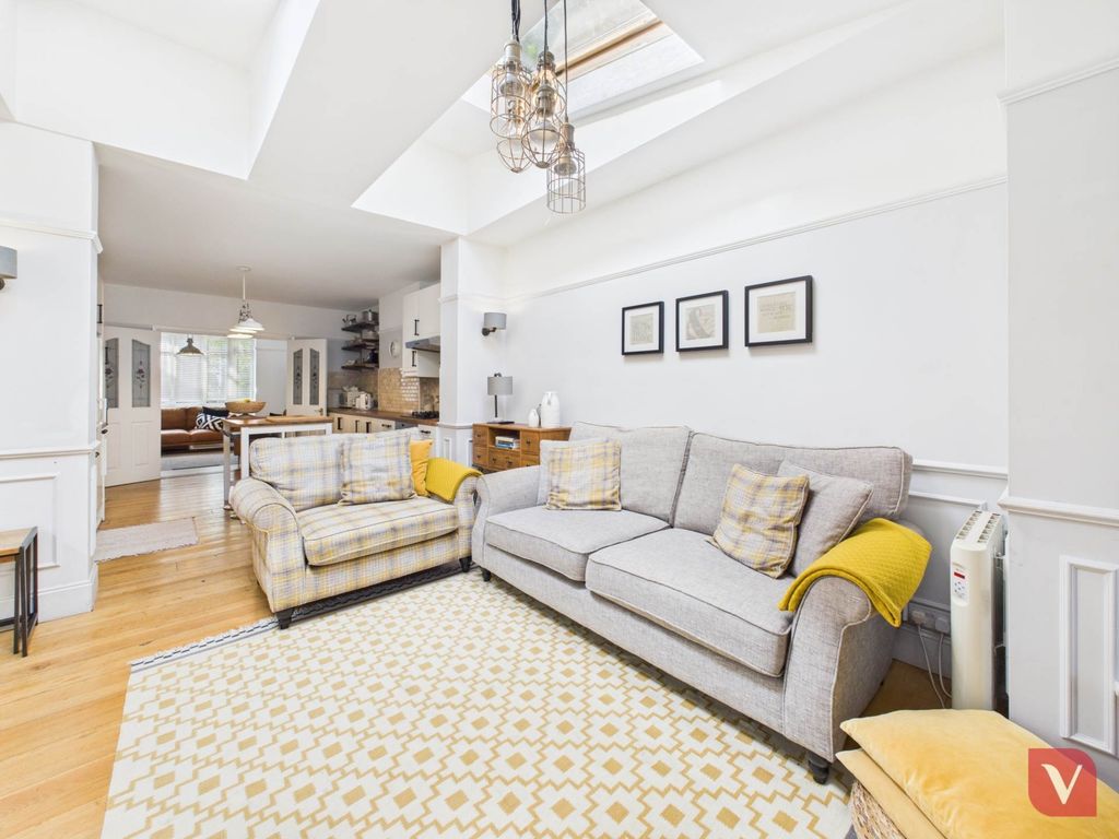 Additional image 23 of 5 bed property to rentCompton Avenue, Luton LU4
