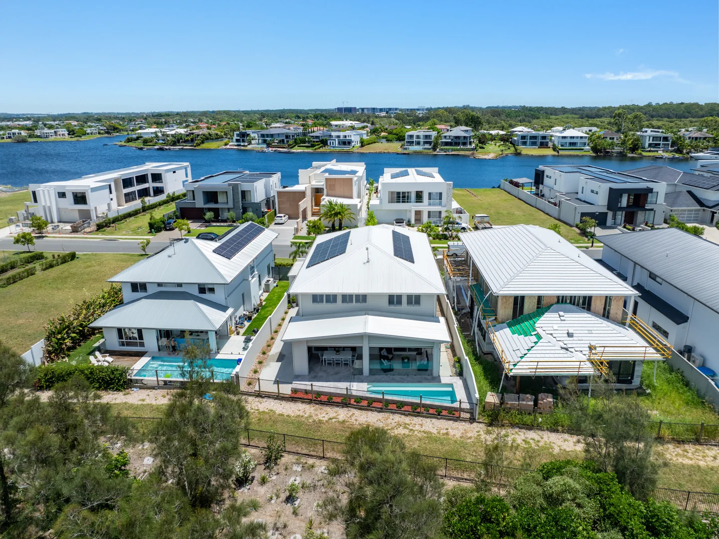 Additional image 15 of 71 Lake Serenity Boulevard, Helensvale QLD 4212