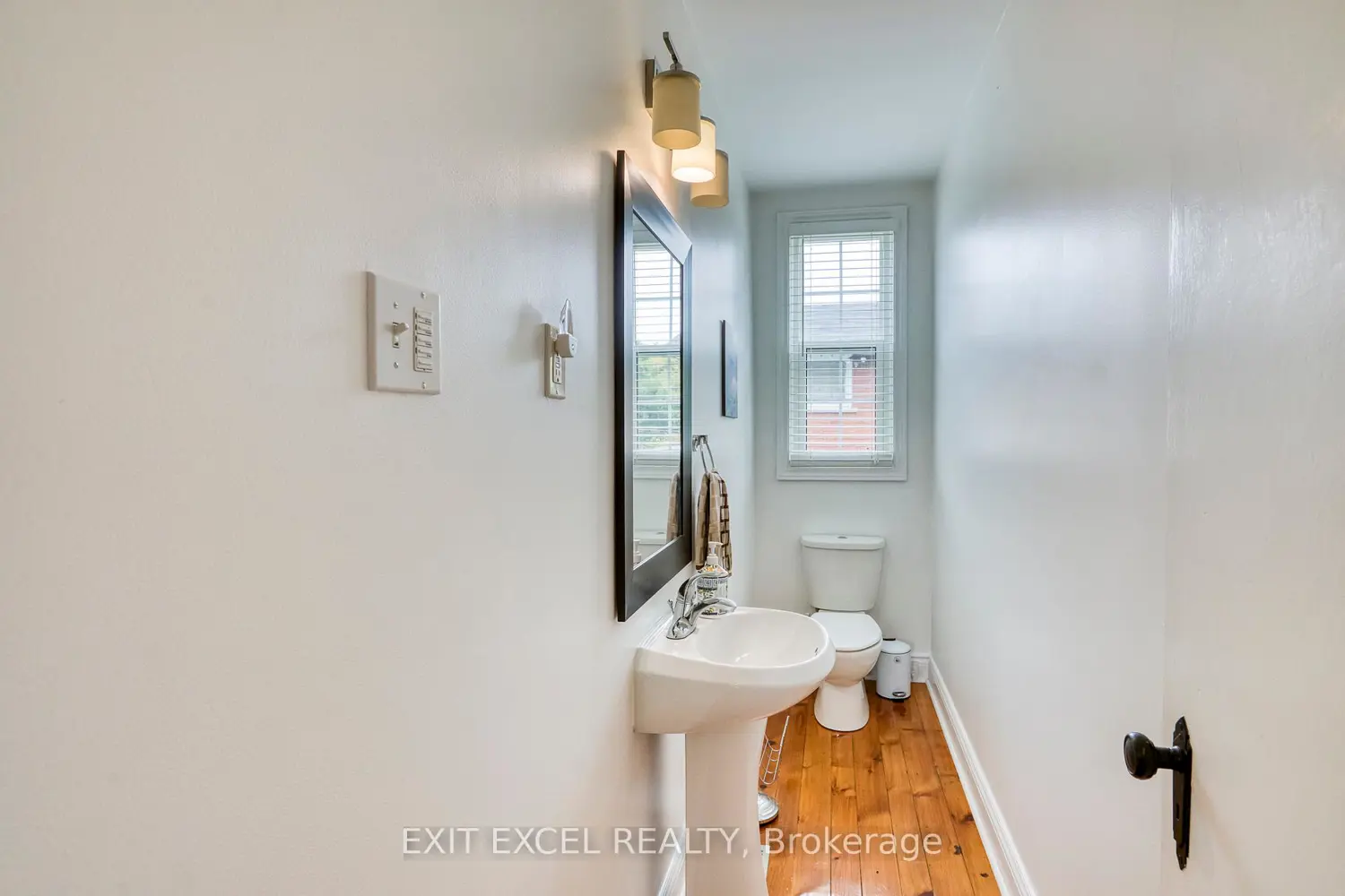 Additional image 15 of 615 Moffat Street