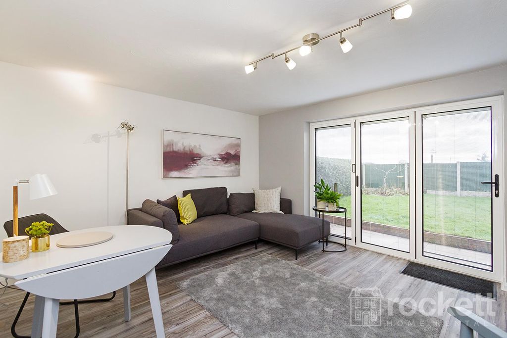 Additional image 6 of 2 bed flat to rentCastle View Estate, Derrington, Stafford ST18