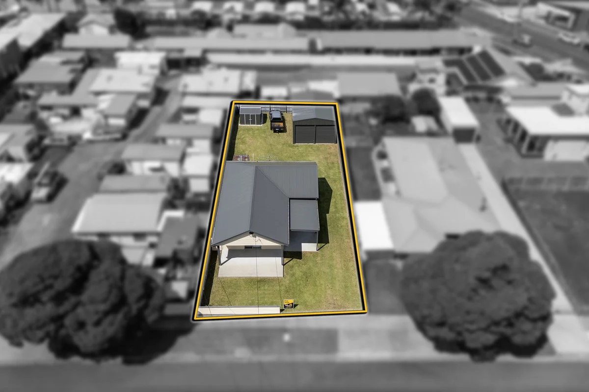 Additional image 4 of 28 Carpenter Street, Lakes Entrance VIC 3909