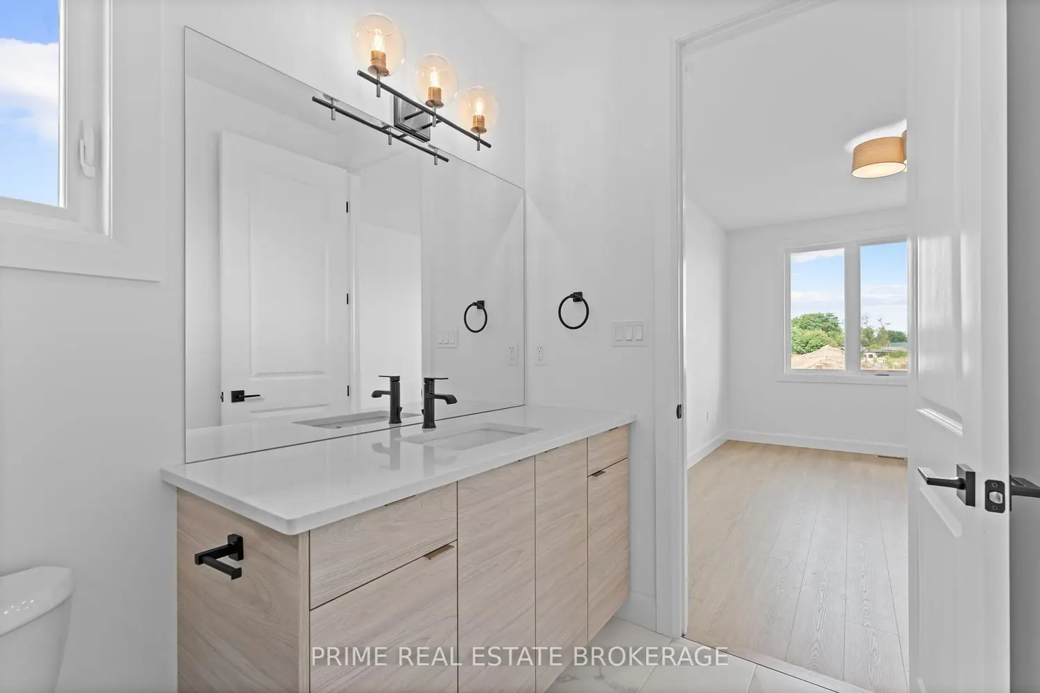 Additional image 8 of 110 Coastal Crescent 1