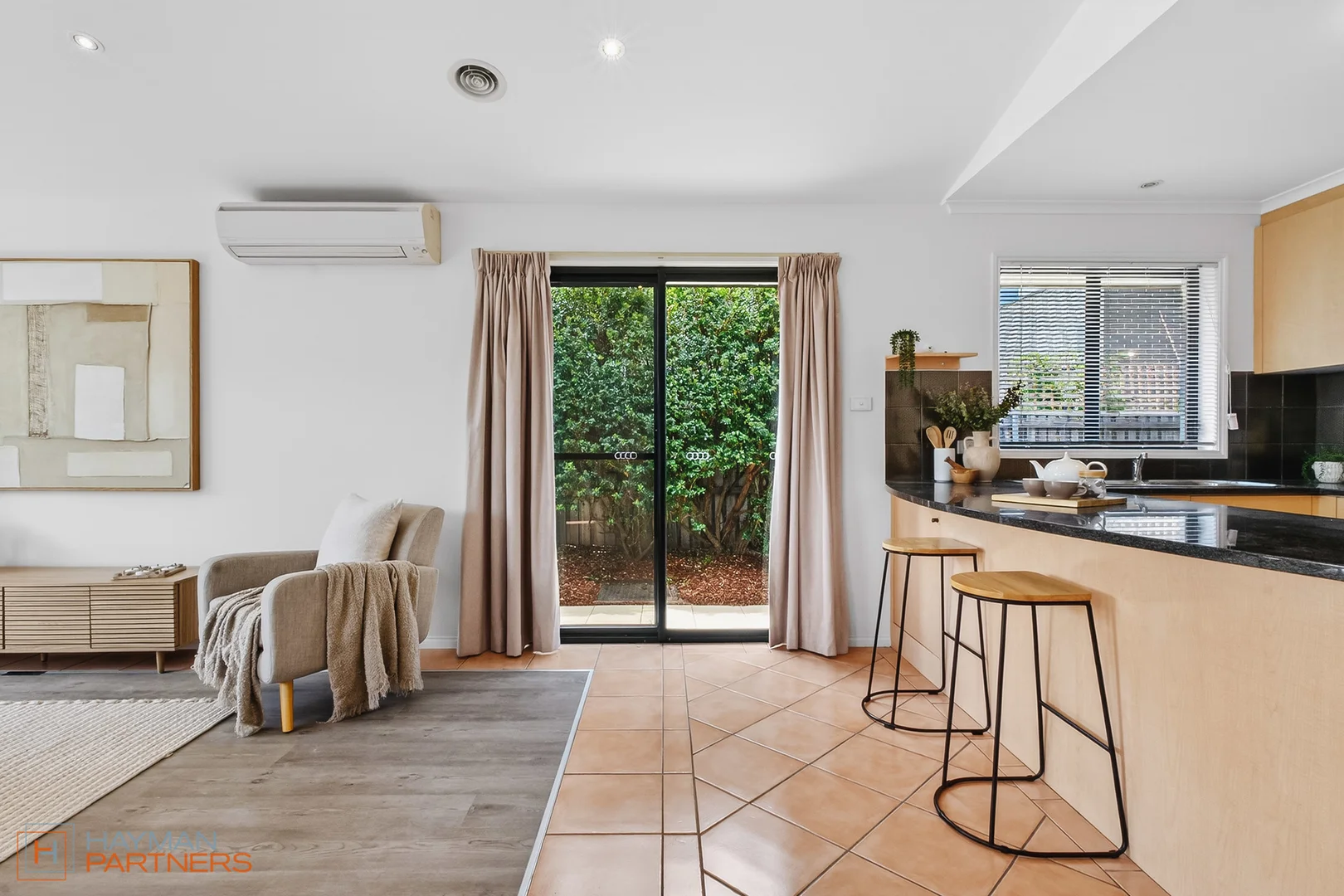 Additional image 7 of 33B Jerrabomberra Avenue, Narrabundah ACT 2604