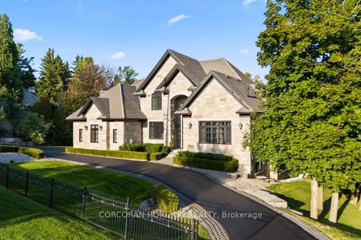 Additional image 19 of 546 Woolwich Place