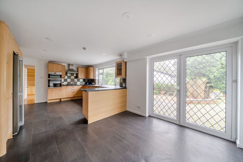 Additional image 4 of 5 bed detached house to rentNorton Park, Ascot SL5