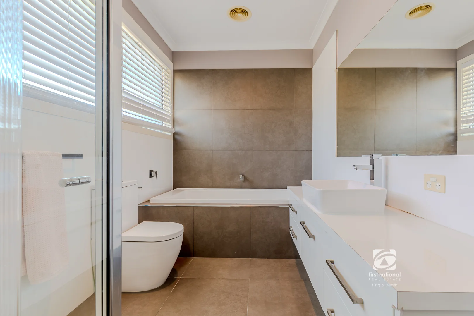 Additional image 21 of 11 The Grange, Paynesville VIC 3880