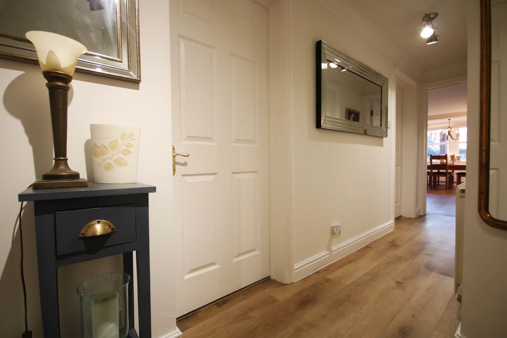 Additional image 12 of 2 bed flat to rentKennerleys Lane, Wilmslow SK9