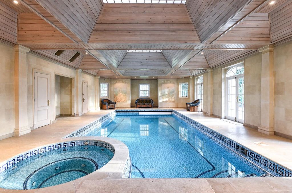 Additional image 2 of 8 bed detached house to rentSouth Drive, Wentworth, Virginia Water, Surrey GU25