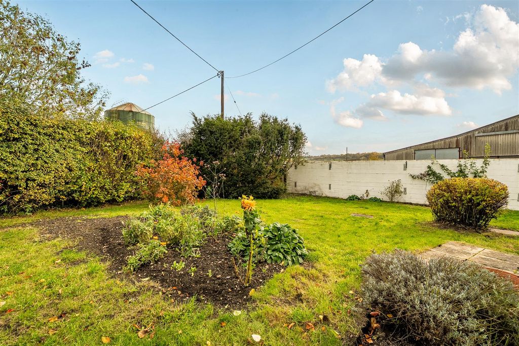 Additional image 18 of 4 bed detached house to rentWest Grimstead, Salisbury SP5