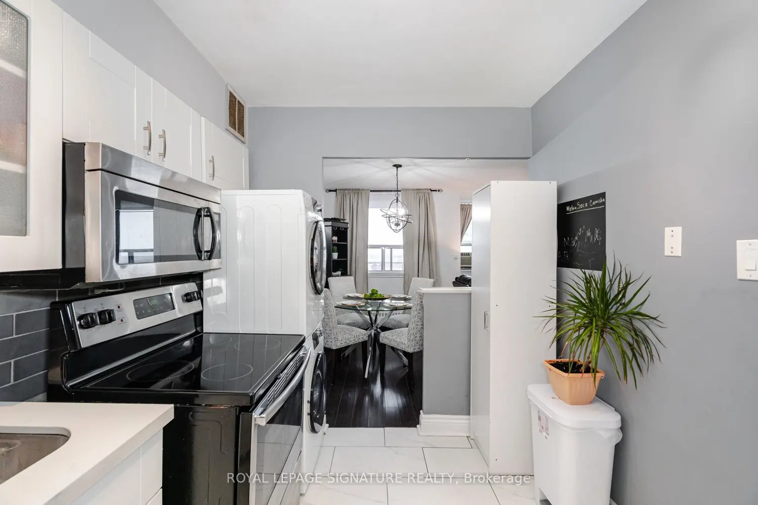 Additional image 16 of 451 The West Mall Drive 1212