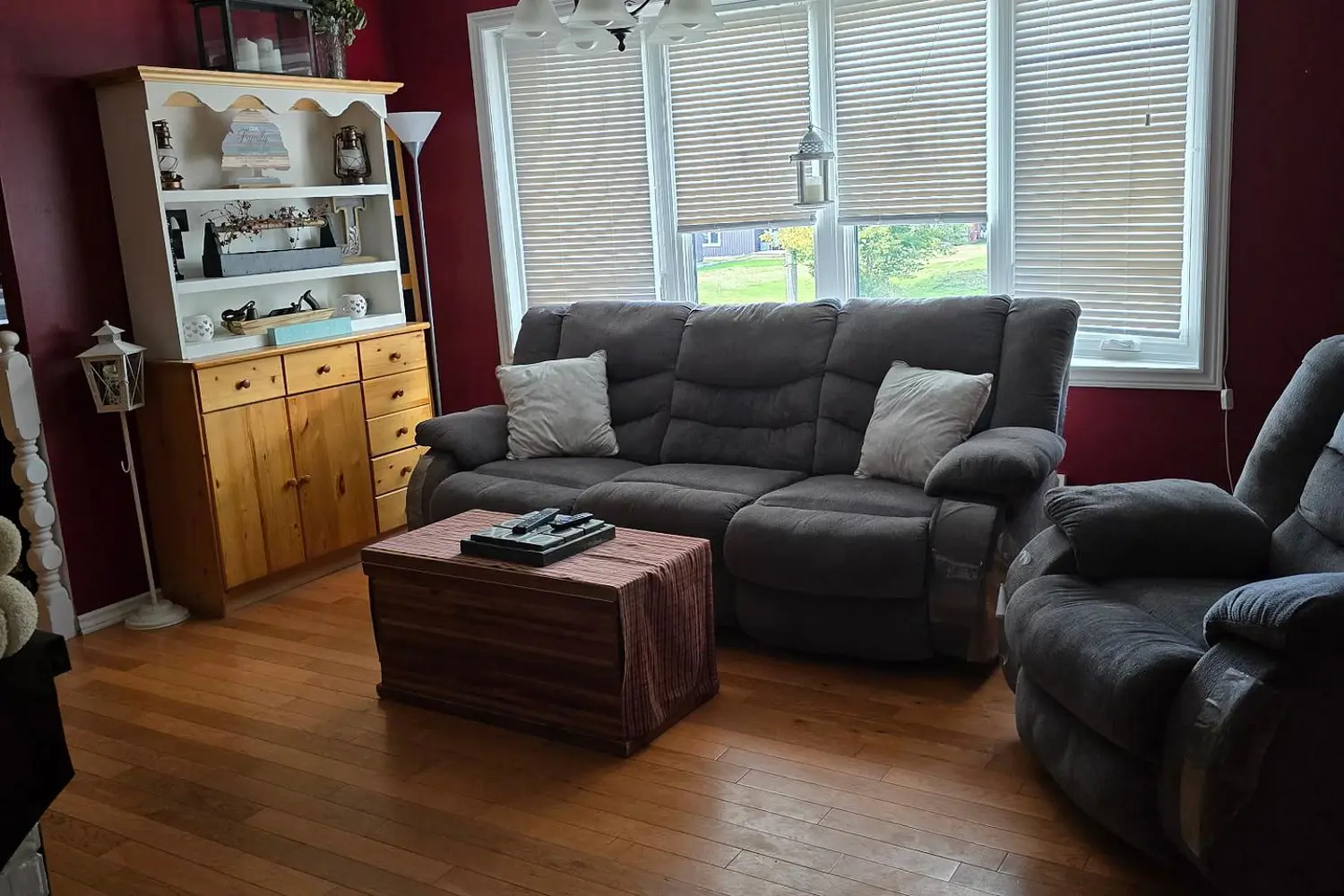 Additional image 4 of 33 Maple Grove Road