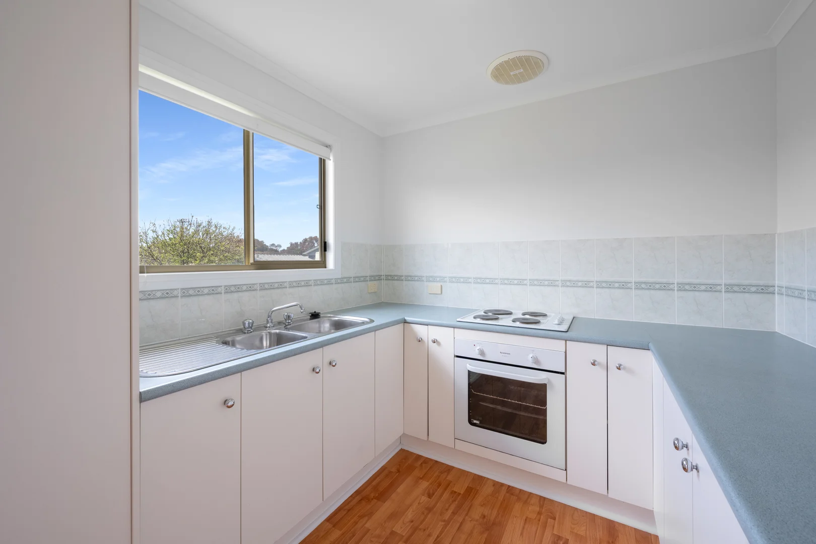 Additional image 2 of 32 Third Street, Kingston Se SA 5275