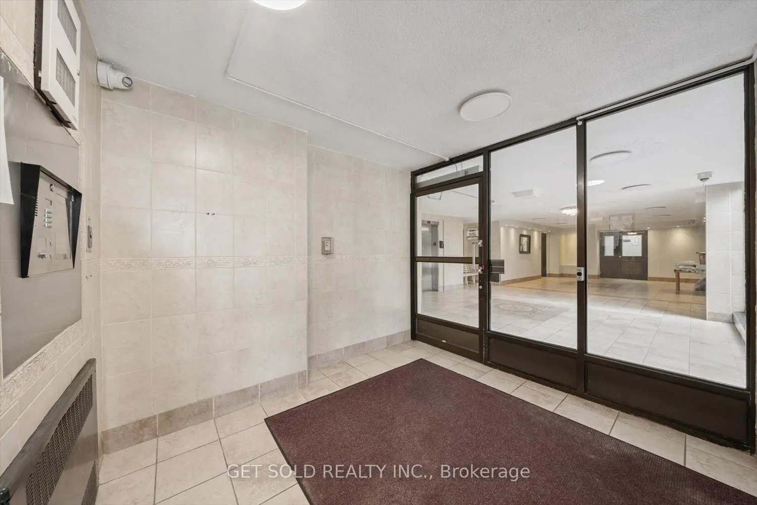 Additional image 18 of 2121 Roche Court 301