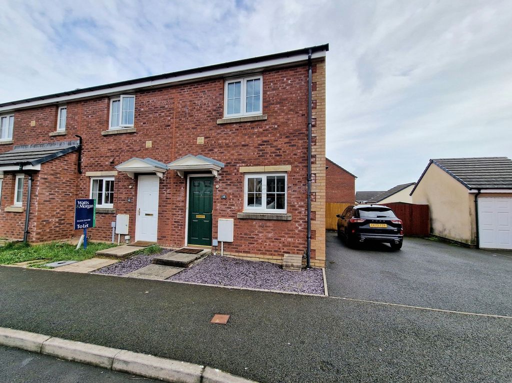 2 bed terraced house to rentBridgend CF31