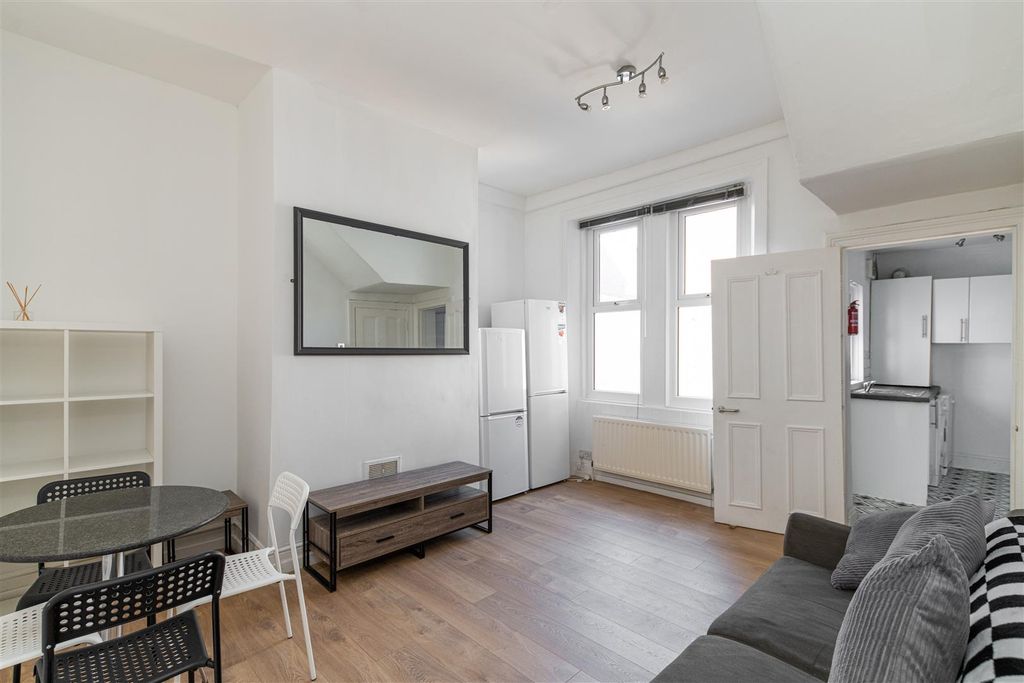 6 bed shared accommodation to rentFalmouth Road, Heaton, Newcastle Upon Tyne NE6