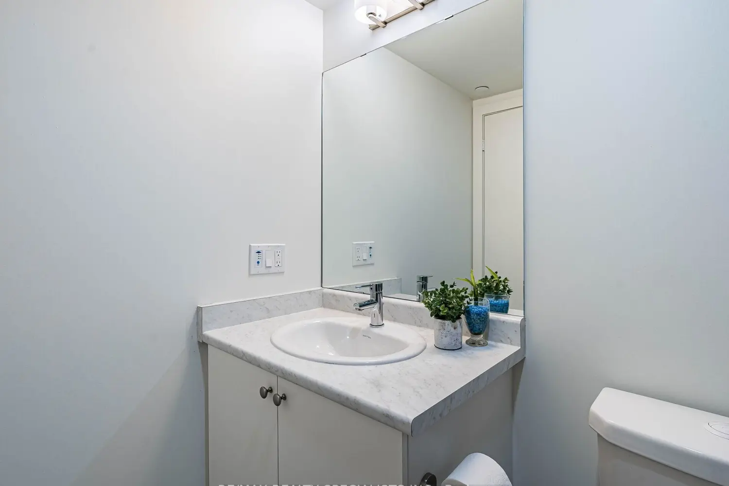 Additional image 14 of 10 Wilby Crescent 802