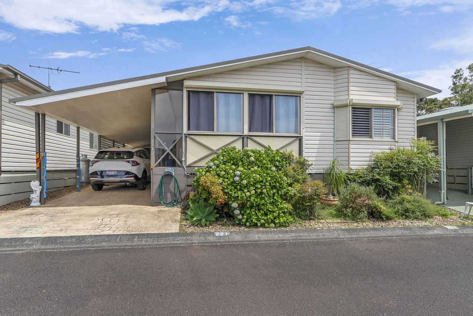 221/51 Kamilaroo Avenue, Lake Munmorah NSW 2259