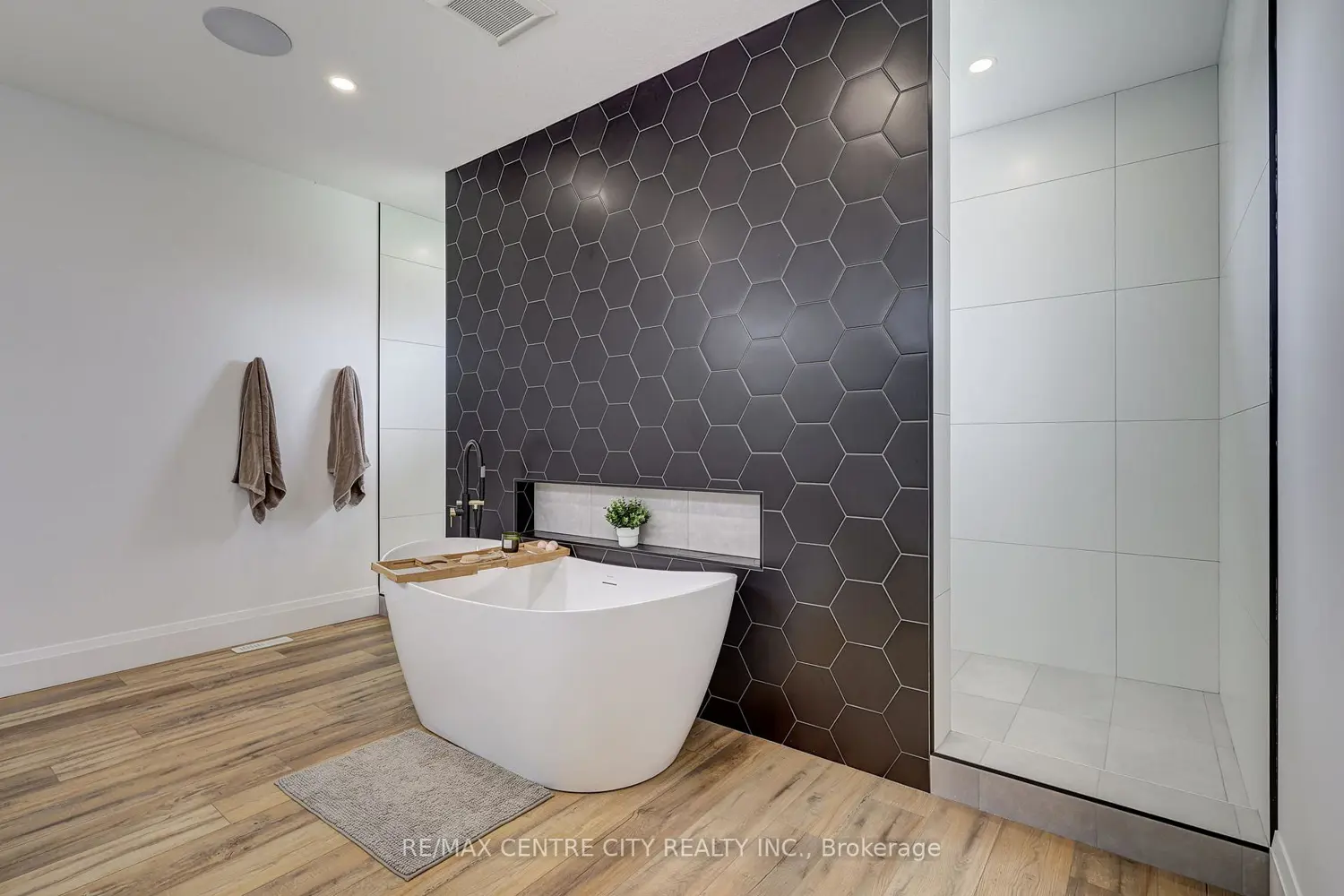 Additional image 13 of 10580 Culloden Road