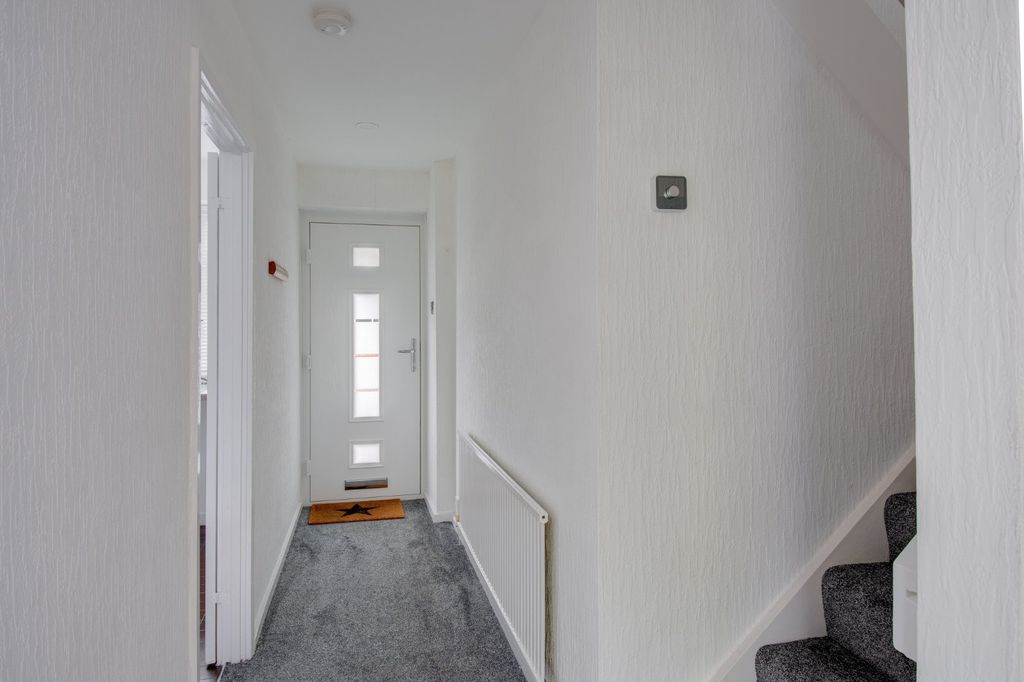 Additional image 14 of 3 bed semi-detached house to rentFulton Close, Bromsgrove, Worcestershire B60