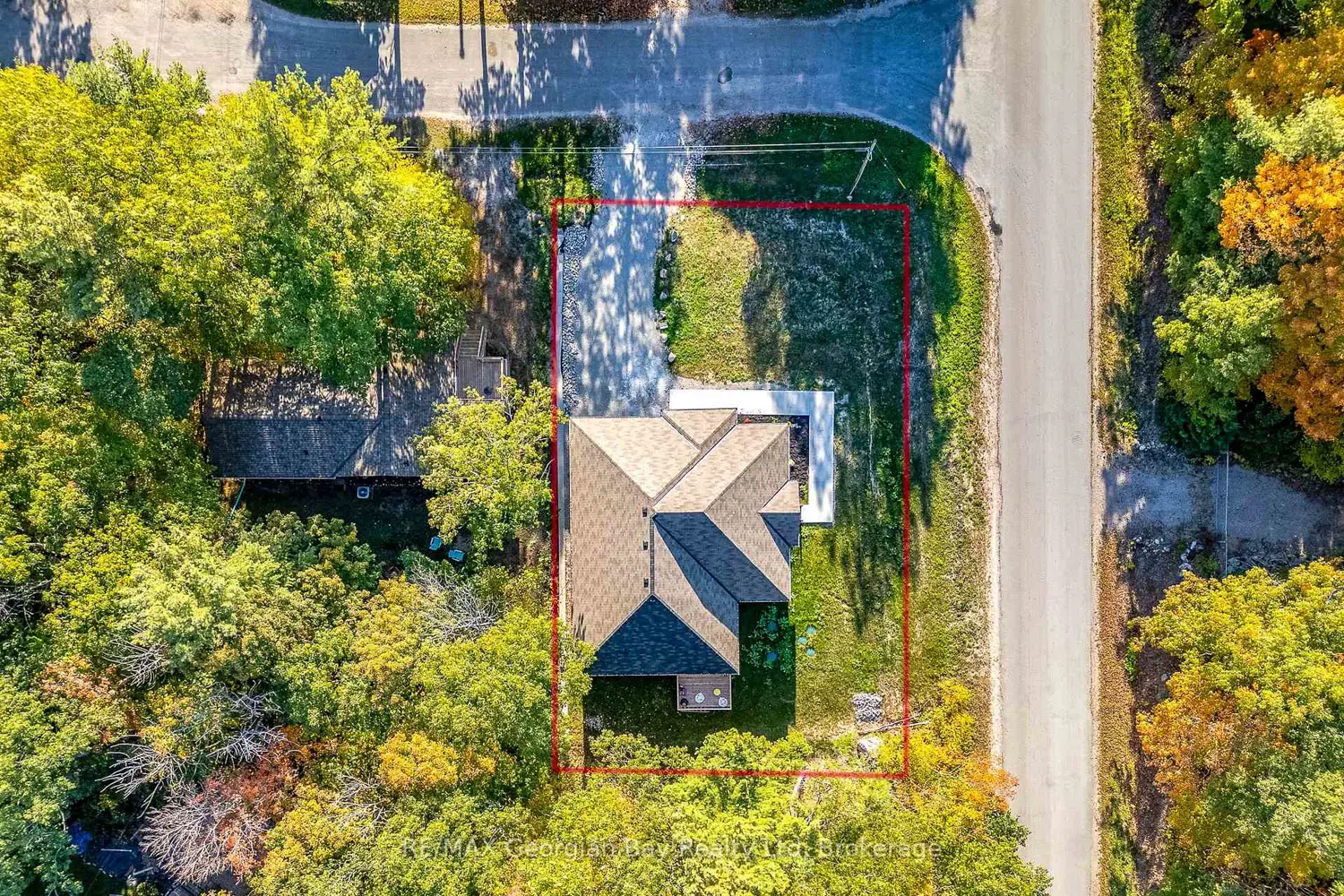 Additional image 4 of 29 Rue Camille Road