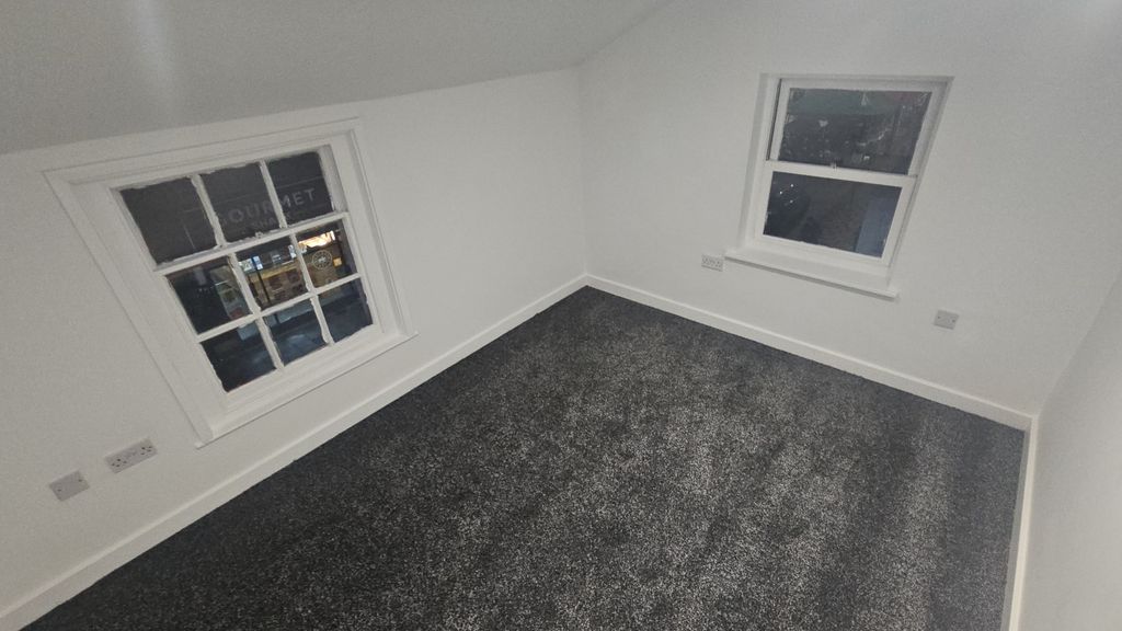 Additional image 4 of 2 bed flat to rentChapel Street, Luton LU1