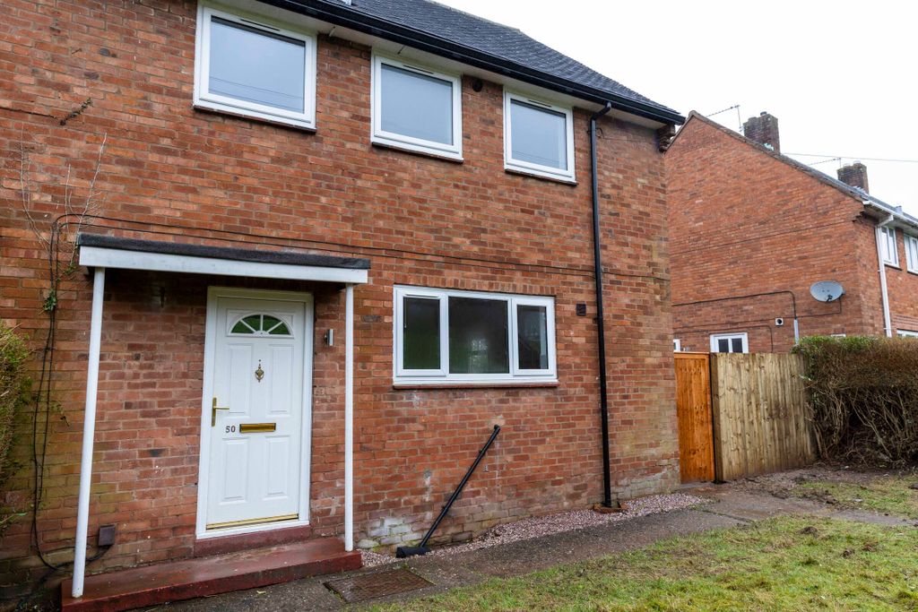 Additional image 2 of 3 bed semi-detached house to rentErcall View, Telford TF3