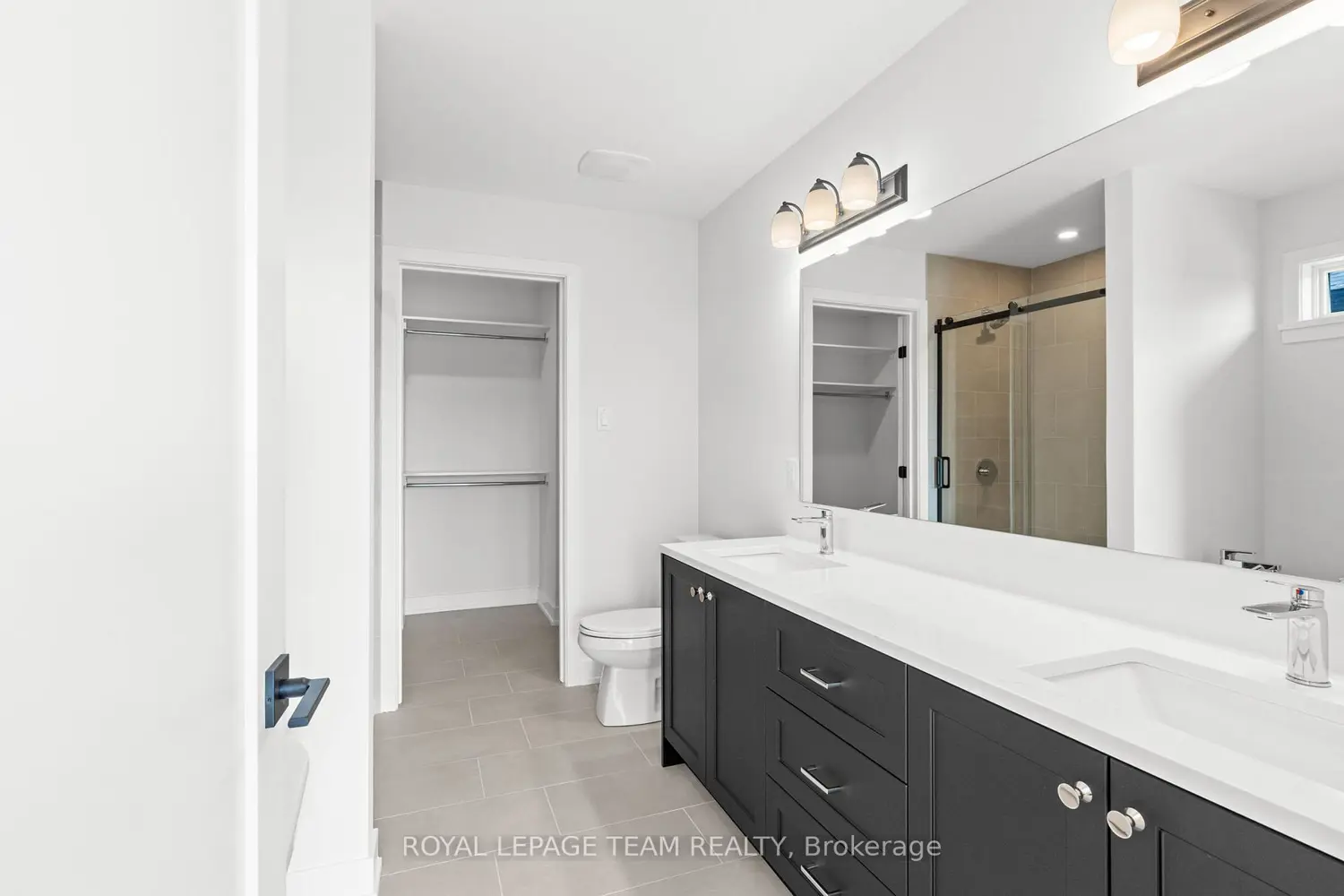 Additional image 12 of 1004 Moore Street