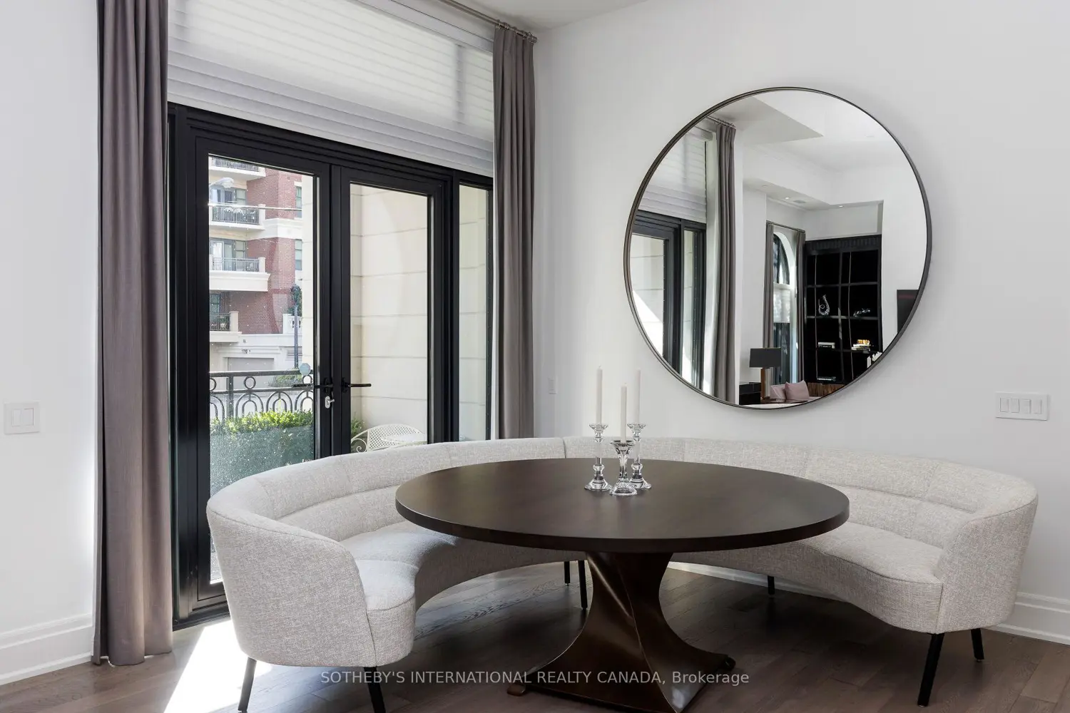 Additional image 3 of 4 The Kingsway Th 2