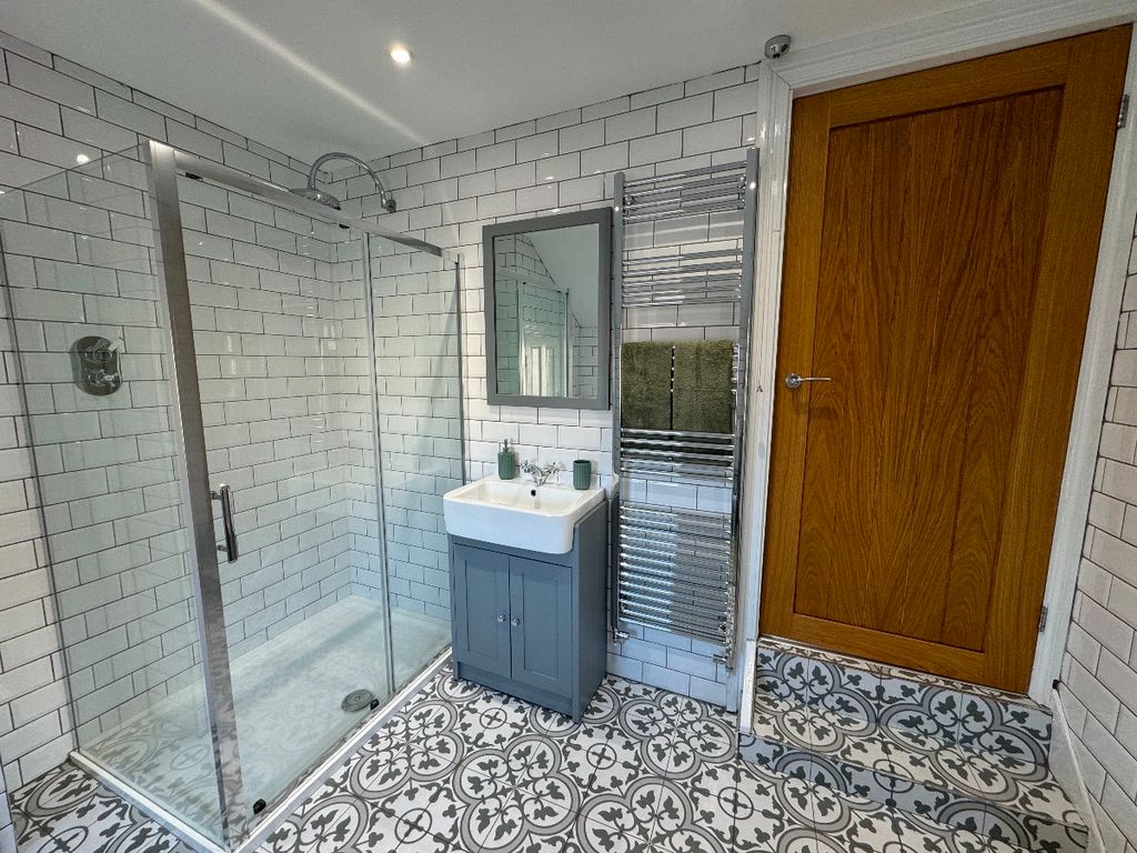 Additional image 13 of 2 bed flat to rentPercy Park Road, Tynemouth, North Shields NE30