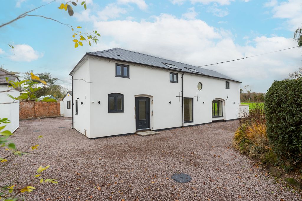 4 bed detached house to rentThe Stables, Weston, Shrewsbury, Shropshire SY4