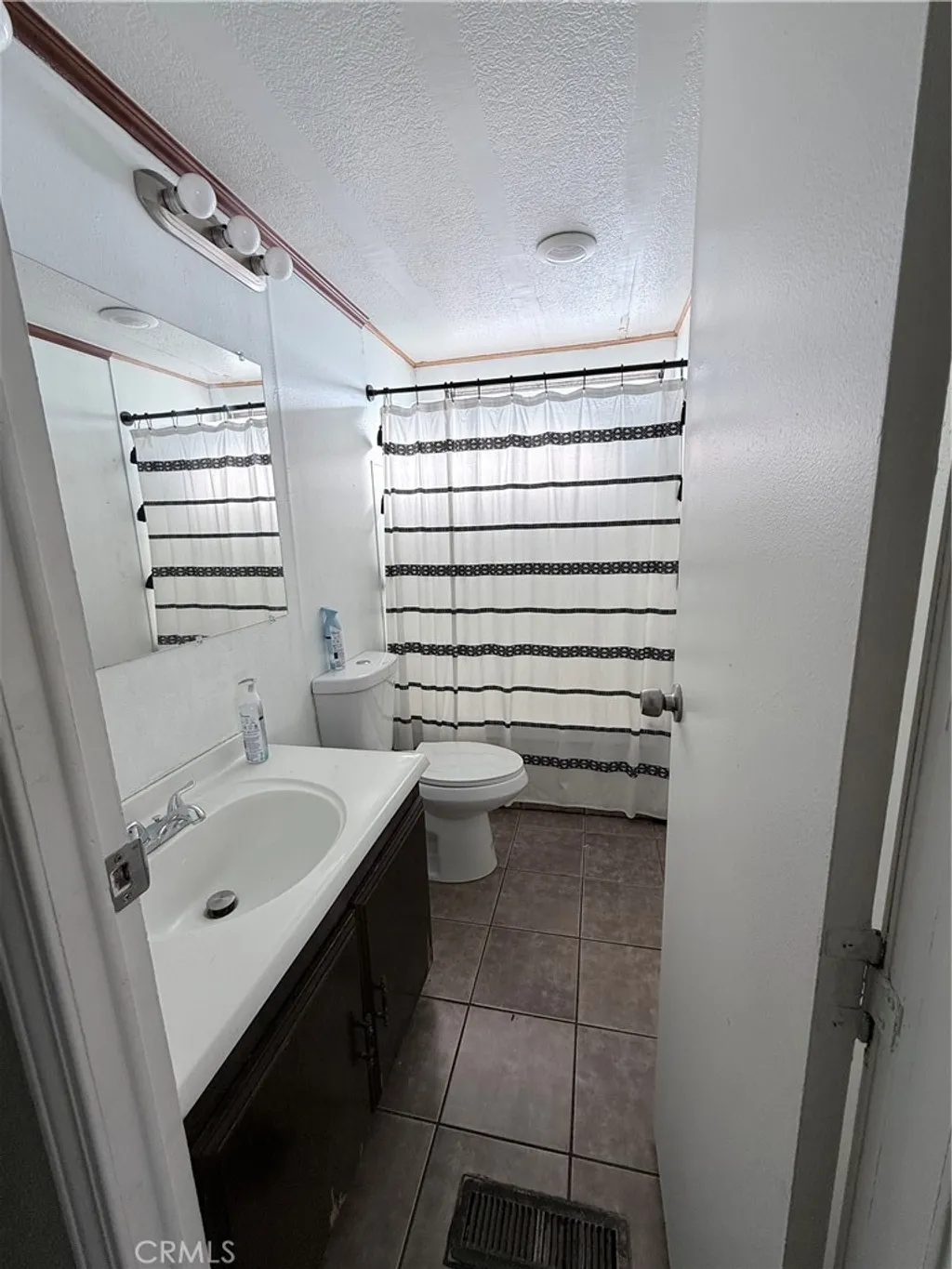 Additional image 9 of 1855 Riverside Dr, Ontario, CA 91761