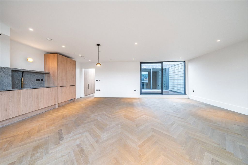 Additional image 2 of 2 bed flat to rentParsonage Lane, Bath, Somerset BA1