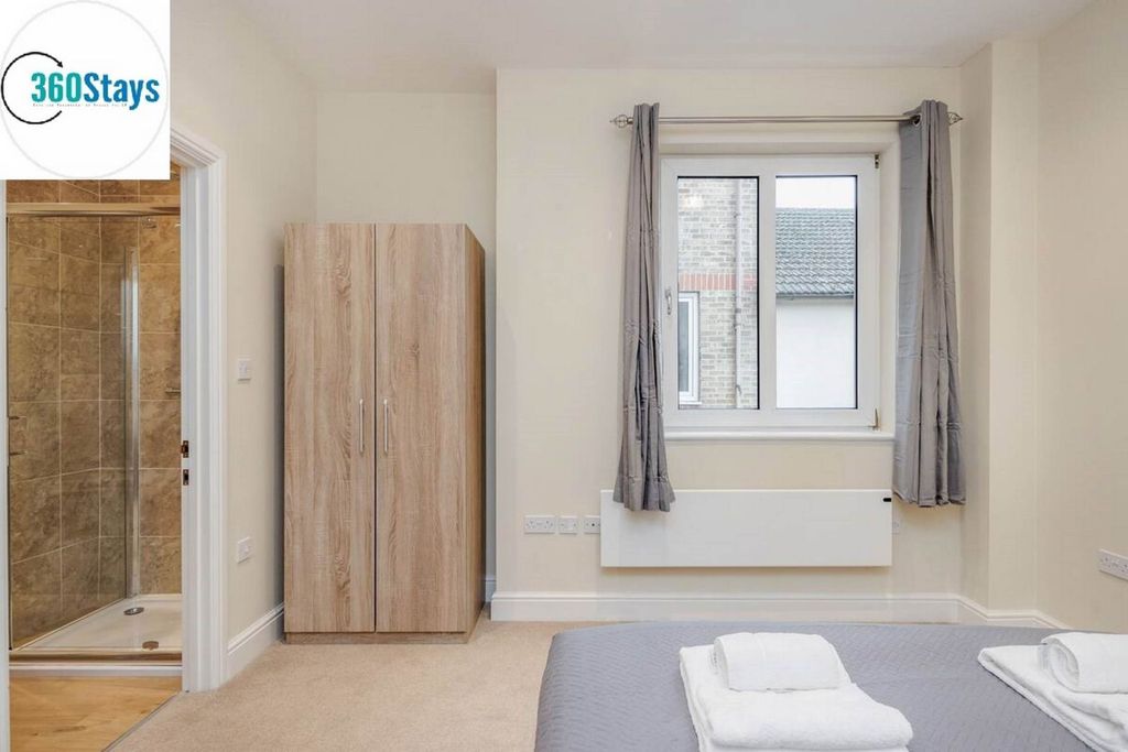 Additional image 21 of 2 bed flat to rentQueen Street, Maidenhead SL6