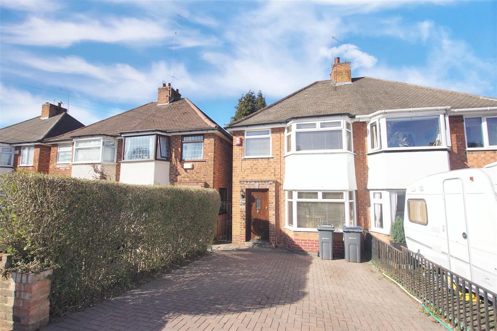 3 bed detached house to rentReservoir Road, Selly Oak, Birmingham, West Midlands B29